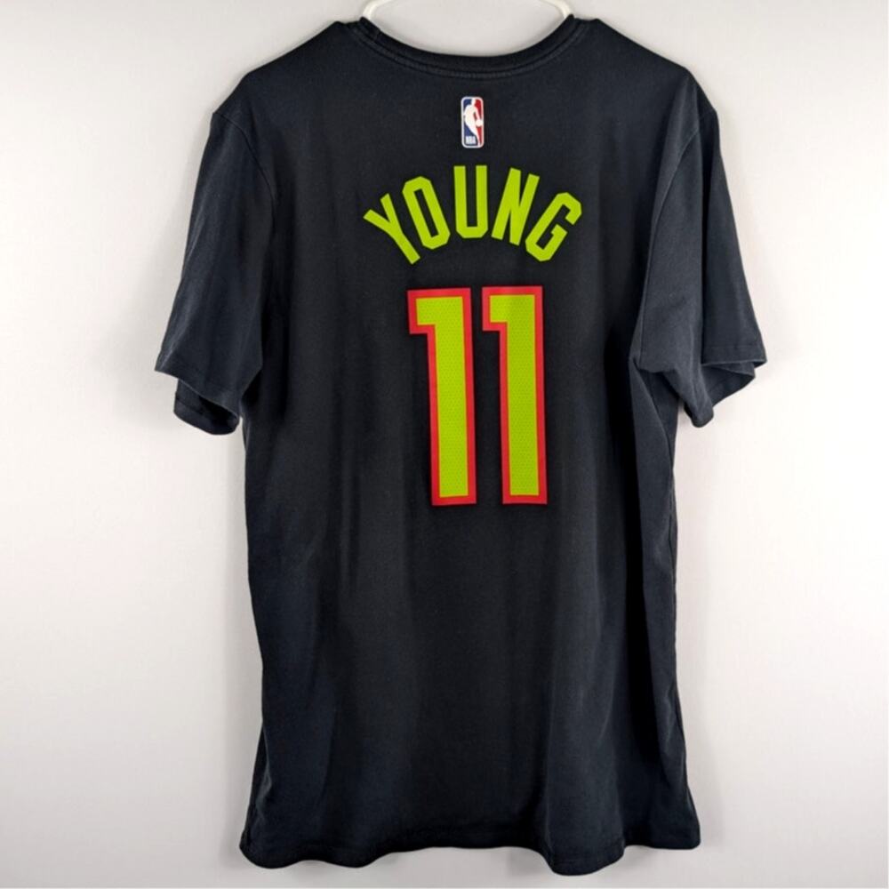 Nike L Atlanta Hawks Trae Young 11 Dri-FIT Athletic Cut NBA T-Shirt - Picture 2 of 5